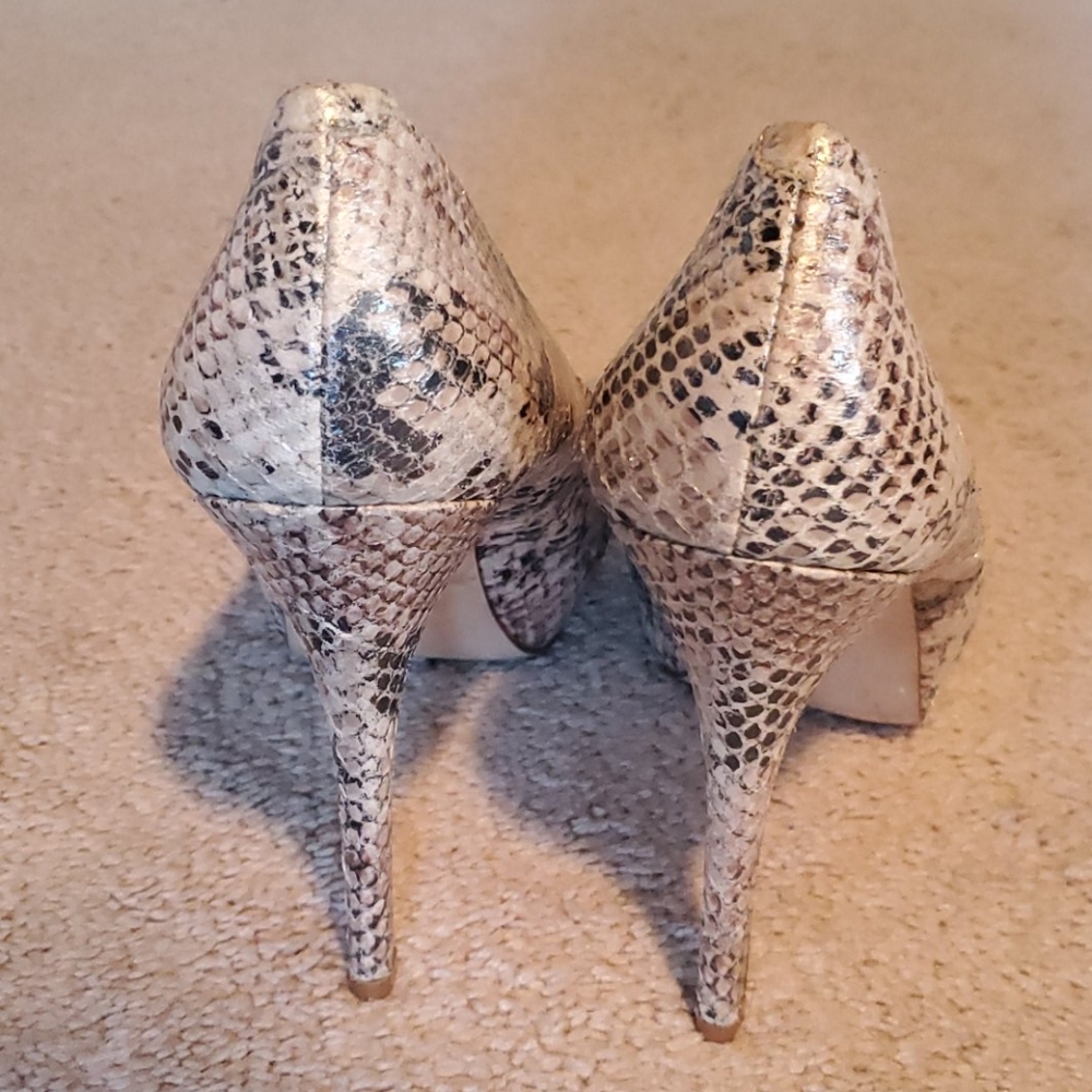 Shoes - Picture 2 of 3